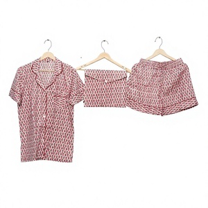 Ensemble pyjama femme à manches courtes, imprimé floral, en coton, décontracté d'été, avec short taille mi-haute et haut boutonné - Product Image 1