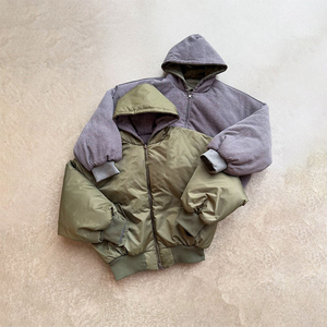 <span class=keywords><strong>Giacca</strong></span> <span class=keywords><strong>Bomber</strong></span> Reversibile Vintage con Logo Personalizzato OEM, Felpa con Cappuccio e Zip, <span class=keywords><strong>Giacca</strong></span> <span class=keywords><strong>Bomber</strong></span> <span class=keywords><strong>Oversize</strong></span> in Poliestere - Product Image 1