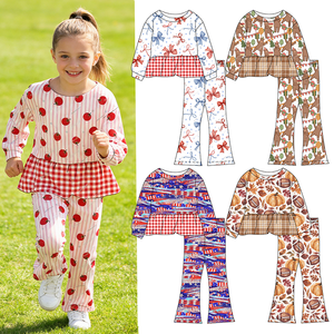 ชุดเซ็ต 2 ชิ้น สำหรับเด็กผู้หญิง ลายพิมพ์ตามสั่ง กางเกงขาบาน แขนยาวทรงเปปลัมและขากระดิ่ง สวมใส่สบาย เหมาะสำหรับใส่ในชีวิตประจำวัน - Product Image 1