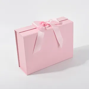 Offre spéciale Emballage en carton Boîtes en papier cadeau avec logo personnalisé Sac à provisions en papier d'art cadeau Vente en gros
