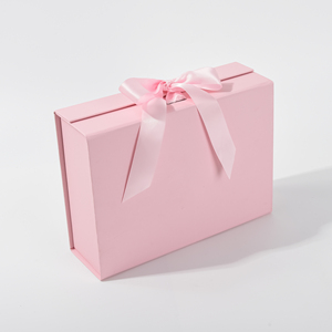 Hot Selling Cardboard Packaging Custom Logo Gift Paper Boxes Gift Art Paper Shopping Bag Wholesale