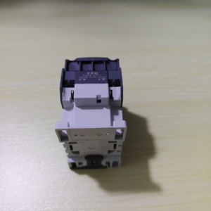 Nouveau <span class=keywords><strong>contacteur</strong></span> AC 1SBL901074R8401 AX09-30-01-84 - Product Image 3