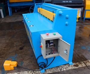 3*1500 Stainless Steel Electric Guillotine Sheet Metal Cutting Shearing Machine 3mm Cutting Machine - Product Image 4