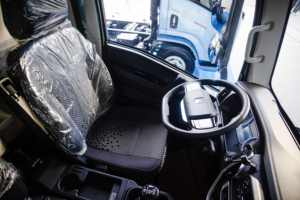 Chasis de Construcción WEICHAI H120 12T Euro III, Eje Manual 4T+8T, Bastidor de 865 mm, Distancia Entre Ejes de 4200 mm, Guardabarros, Protección Frontal de Acero - Product Image 6