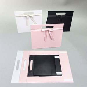 Sacs cadeaux avec poignée et ruban nœud pour Noël, mariage, anniversaire, fête prénuptiale, demoiselle d'honneur, fête des Mères - Product Image 1