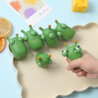 Larve verte souple et amusante à grands yeux, jouet anti-stress portable pour jeunes, best-seller