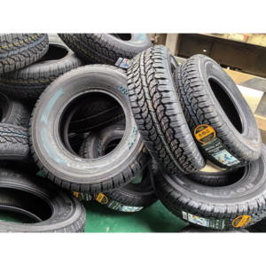 <span class=keywords><strong>Pneu</strong></span> radial tout-terrain P225/75R15 102T AT pour 4x4, SUV, pick-up, compatible avec les modèles <span class=keywords><strong>Suzuki</strong></span> <span class=keywords><strong>Jimny</strong></span>, Vitara, Haval H3, vente en gros d'usine. - Product Image 3
