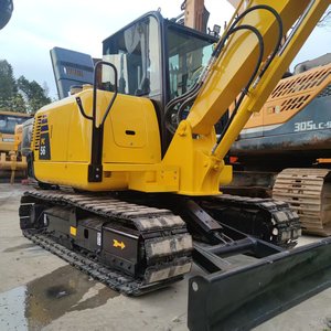 Meilleur prix pour une mini-excavatrice sur chenilles Komatsu PC56-8 de 5 tonnes, modèle 2022, en bon état. - Product Image 6