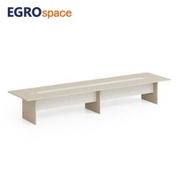 EGROspace Mobilier Haut de Gamme Personnalisé : Bureau de Formation, Table de Conférence et de Réunion au Design Minimaliste