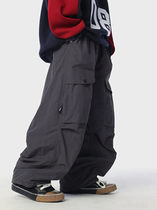 Pantalon <span class=keywords><strong>cargo</strong></span> en nylon/acétate enduit de PU doublé polaire pour garçons japonais, nouvelle collection automne-hiver 2025, grande poche, cordon de serrage, élégant et tendance - Product Image 2