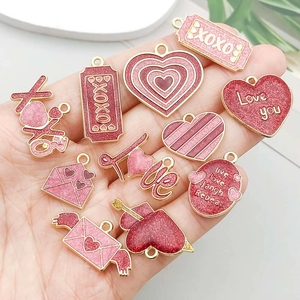 จี้ห้อยคอวันวาเลนไทน์ <span class=keywords><strong>XOXO</strong></span> ทำด้วยมือทำมือทำจากอัลลอยด์สีชมพูสีทองแบบหยดน้ำมันรักหัวใจเครื่องประดับสร้อยคอที่มีเสน่ห์ - Product Image 3