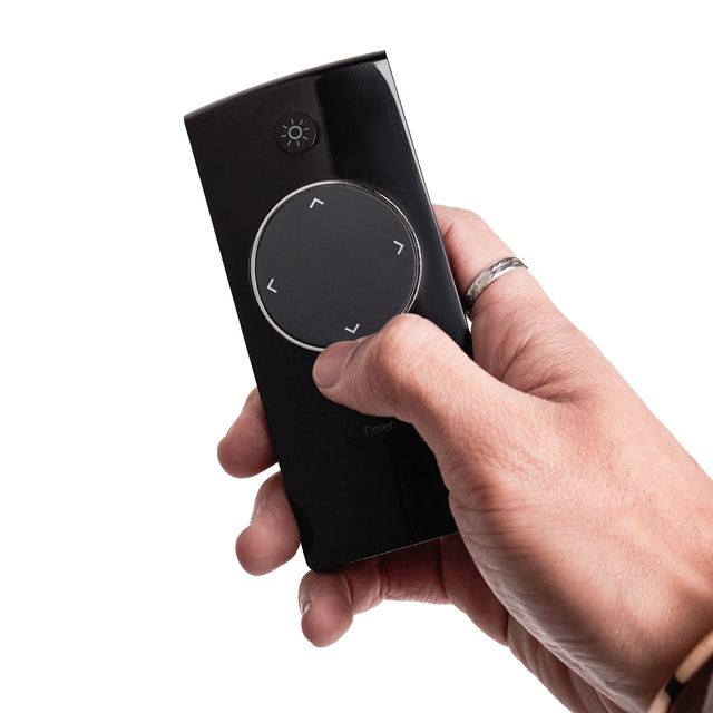Super High Quality Glossy Black Clear 7-Buttons RF 433Mhz Plastic Metal Remote Control for Smart Home Lighting Control Switch