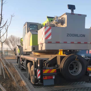 Grúa Móvil <span class=keywords><strong>Oficial</strong></span> <span class=keywords><strong>de</strong></span> 50T, Grúa <span class=keywords><strong>de</strong></span> Camión ZTC500H562-2 con Repuestos - Product Image 6