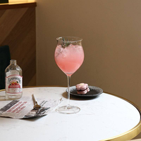 Verre à pied long en cristal motif tulipe, bord évasé, pour cocktails, jus et vin – Élégant pour la maison et le bar