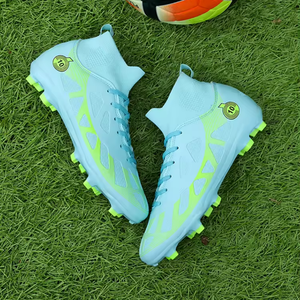 Nouvelles chaussures de football confortables pour jeunes et adolescents, chaussures de sport à tige basse pour intérieur et extérieur. - Product Image 3