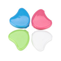 Boîte de rangement portable en plastique en forme de cœur pour appareil dentaire, modèle 43453415, étui de stockage pour appareil buccal, approvisionnement en gros