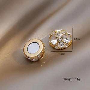 Japón Corea del Sur oreja clavo nicho creativo magnético pendiente banda brillante taladro magnetoterapia desintoxicación pendientes <span class=keywords><strong>sin</strong></span> oreja - Product Image 5