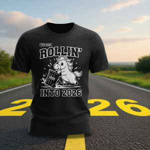 Camiseta personalizada de unicornio para el Año Nuevo 2026, camiseta divertida con nombre personalizado, adiós 2025 - Product Image 3