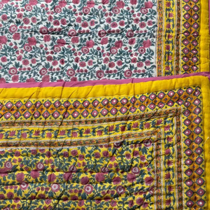 Colcha Kantha Étnica Vintage Hecha a Mano con Diseño de Lujo Rajastaní, Colcha Kantha de Algodón Cosida a Mano, Colcha de Retazos para Uso en Hoteles - Product Image 1