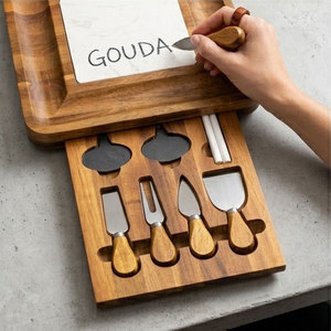 Ensemble <span class=keywords><strong>de</strong></span> planches à <span class=keywords><strong>charcuterie</strong></span> en bois d'acacia, couteaux à <span class=keywords><strong>fromage</strong></span>, cadeau <span class=keywords><strong>de</strong></span> déménagement personnalisé, grande planche à <span class=keywords><strong>fromage</strong></span> en bambou pour les mariages - Product Image 6