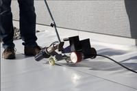 Soudeuse automatique à chevauchement WELDY RW3400 3500W, machine électrique à air chaud pour l'étanchéité des toitures en membrane PVC TPO