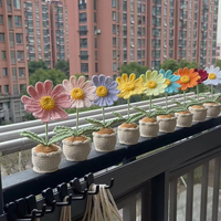 Bunga Daisy Rajutan Tangan Warna-warni dalam Pot, Bunga Buatan 3D Realistis dari Katun Susu untuk Dekorasi Pernikahan & Rumah Bergaya Boho, Cocok untuk Hadiah