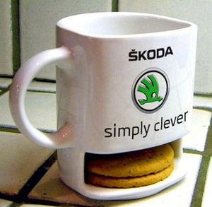 FAMA fabbrica all'ingrosso AB grade custom design white cookie pocket mug <span class=keywords><strong>tazza</strong></span> da caffè in ceramica con supporto per <span class=keywords><strong>biscotti</strong></span> - Product Image 3