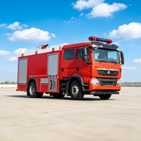 Camion de pompier de secours robuste avec réservoir d'eau et de mousse de 5001-7000 L, pompe haute pression, moteur diesel 150-250 ch, 4x2, intervention d'urgence
