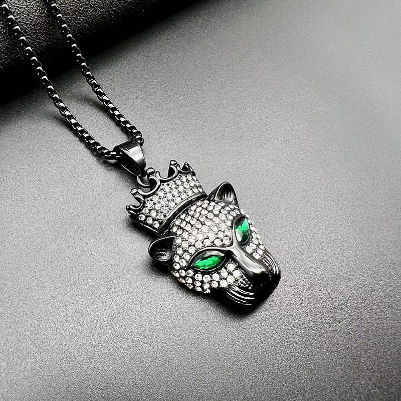 Pendentif simple noir sans chaîne
