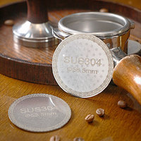 Filtre à café réutilisable écologique en acier inoxydable fritté pour expresso, tamis à pucks de café en stock