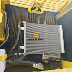 Excavadora de cadenas Komatsu PC210LC usada, 90% nueva, modelo 2020, en excelentes condiciones, con motor, bomba de engranajes y rodamientos, en venta. - Product Image 1