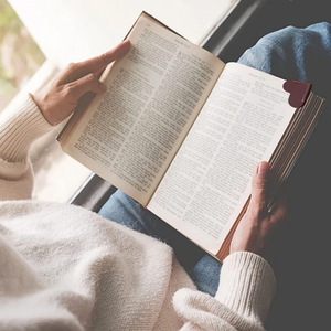 ที่คั่นหนังสือรูปหัวใจ ที่คั่นหนังสือหลากสีพร้อมส่ง ที่คั่นหนังสือขนาดเล็กสำหรับเป็นของขวัญ เครื่องเขียนขายดี - Product Image 4