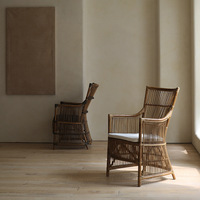 Chaise en rotin d'accoudoir en rotin véritable rétro simple de style nordique