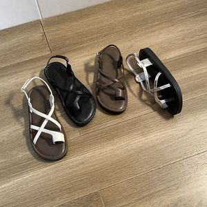 Nouvelle Arrivée Sandales Femme Style Féerique Rétro Polyvalentes à Brides Croisées Bout Ouvert Semelle Souple Plage Talon Carré Romain - Product Image 1
