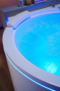 2025 nouveau Design 1.5m trempage <span class=keywords><strong>Spa</strong></span> baignoire circulaire cascade coin Massage bain à remous pour salle de bain intérieure pour appartement Villa <span class=keywords><strong>maison</strong></span> - Product Image 3