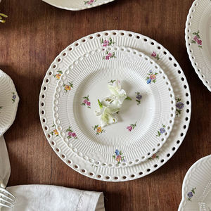 <span class=keywords><strong>Assiette</strong></span> et bol en céramique d'usine Assiettes à dessert Assiettes à dîner en porcelaine imprimée de fleurs blanches Vaisselle de restaurant Vaisselle - Product Image 6