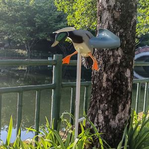Décoys de canards réalistes 3D à énergie éolienne, activés par le vent, nageant et tournant, avec plumes qui battent, pour la chasse en extérieur - Product Image 3