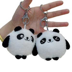 Porte-clés en peluche panda mignon de style TikTok, petit jouet panda miniature, pendentif en peluche mignon, porte-clés en peluche - Product Image 5