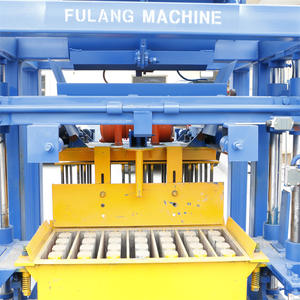 Machine à briques en béton personnalisable, moule pour briques creuses, machine à briques sans cuisson, exportable - Product Image 4