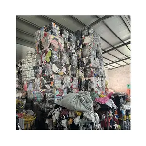 Vente en gros de vêtements d'occasion balles d'Ukay d'Ukay Paquet de vêtements d'occasion de qualité mélangés pour la vente en conteneur - Product Image 1