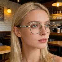 Lunettes optiques de luxe pour femmes, monture en métal sertie de diamants, anti-lumière bleue, écologiques, légères, avec étui pour adultes