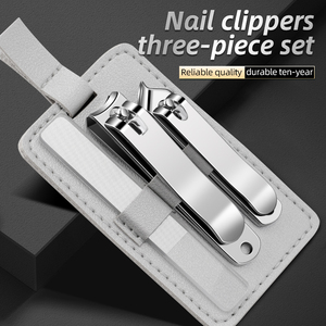 Ensemble de coupe-ongles portables en acier inoxydable, kit d'outils de manucure trois pièces avec étui pour les voyages et les soins personnels - Product Image 1