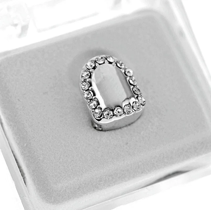 Casquette simple bouclier glacé argenté