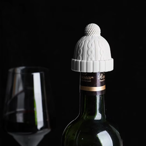 <span class=keywords><strong>Bouchon</strong></span> de bouteille en silicone de qualité alimentaire en forme de petite casquette rouge, réutilisable et durable, avec une bonne étanchéité, vente en gros d'usine - Product Image 3
