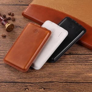 Cargador Portátil Recargable M-Queen de 8000 mAh, Batería Externa Delgada con Carcasa de Cuero e Interfaz de Entrada USB para Teléfono - Product Image 2