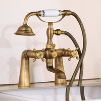 Robinet de douche mural vintage doré à 3 trous et 2 poignées, avec jet pluie, en laiton et céramique, finition brossée, avec débit régulé