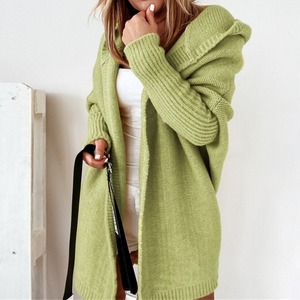Cardigan régulier décontracté pour femmes avec manches chauve-souris, coupe ample, pull d'automne avec logo sur le devant. - Product Image 2