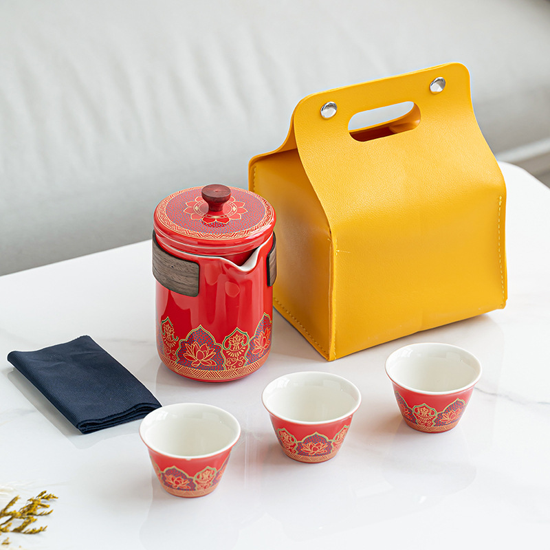 Rouge-Petitjaune-A