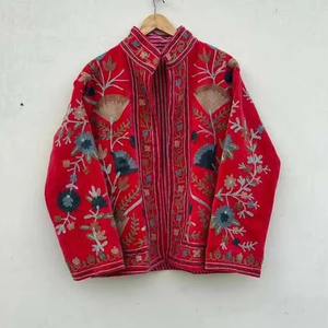 Chaqueta acolchada Suzani de algodón, abrigo corto unisex con bordado indio transpirable para mujer con diseño de rayas - Product Image 1