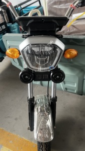 New 60V Light Blue Tricycle Open Body Dumping Type Transport 200-300kg Payload 30-50km <b>Range</b> 351-500W - Product Image 2